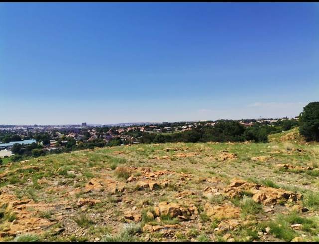 LAND FOR SALE IN NORTHCLIFF